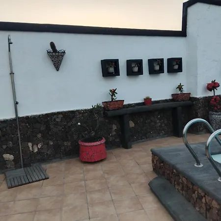 Chinijos Apartment *